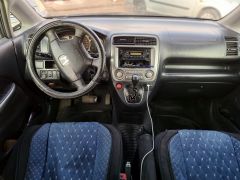 Фото авто Honda Stream