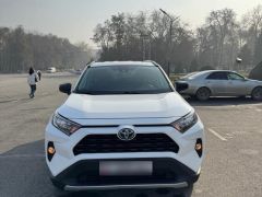 Photo of the vehicle Toyota RAV4