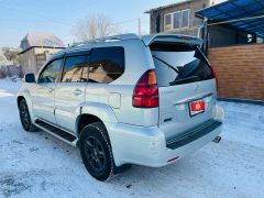 Photo of the vehicle Lexus GX