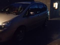 Сүрөт унаа Toyota Corolla Verso