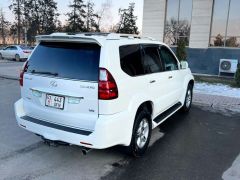 Photo of the vehicle Lexus GX