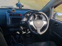 Photo of the vehicle Honda Fit