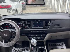 Фото авто Kia Carnival