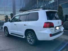 Photo of the vehicle Lexus LX