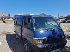 Photo of the vehicle Toyota HiAce