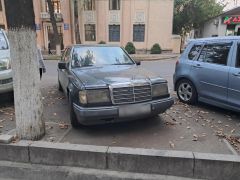 Photo of the vehicle Mercedes-Benz W124