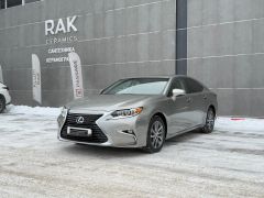 Photo of the vehicle Lexus ES