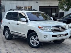 Photo of the vehicle Toyota Land Cruiser