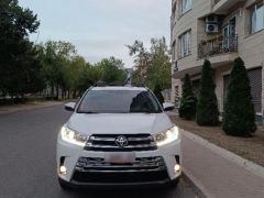 Сүрөт унаа Toyota Highlander