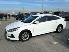 Photo of the vehicle Hyundai Sonata