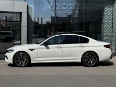 Фото авто BMW M5