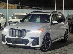 Photo of the vehicle BMW X7