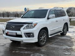 Photo of the vehicle Lexus LX