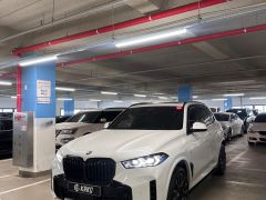 Photo of the vehicle BMW X5