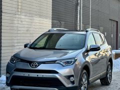 Сүрөт унаа Toyota RAV4