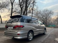 Photo of the vehicle Toyota Estima