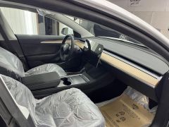 Сүрөт унаа Tesla Model 3