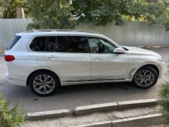 Сүрөт унаа BMW X7