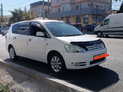 Фото авто Toyota Ipsum