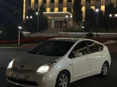 Фото авто Toyota Prius