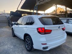 Photo of the vehicle BMW X5