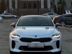 Photo of the vehicle Kia Stinger