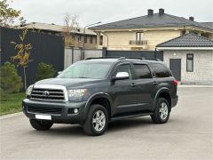 Фото авто Toyota Sequoia