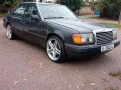 Фото авто Mercedes-Benz W124