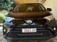 Сүрөт унаа Toyota RAV4