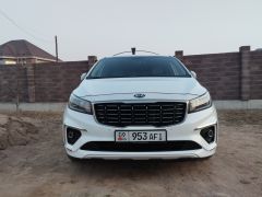 Фото авто Kia Carnival