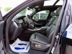 Photo of the vehicle BMW X5