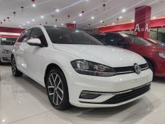 Фото авто Volkswagen Golf