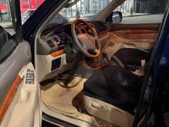 Photo of the vehicle Lexus GX