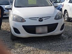 Сүрөт унаа Mazda 2