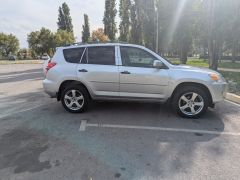 Сүрөт унаа Toyota RAV4