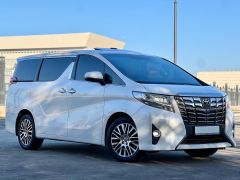 Photo of the vehicle Toyota Alphard