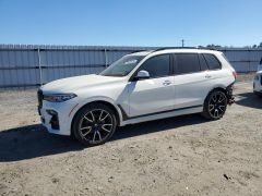 Photo of the vehicle BMW X7