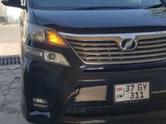 Сүрөт унаа Toyota Alphard