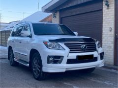 Photo of the vehicle Lexus LX