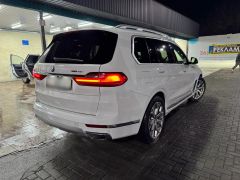 Сүрөт унаа BMW X7