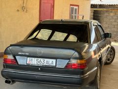 Photo of the vehicle Mercedes-Benz W124