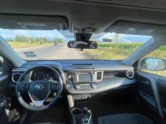 Сүрөт унаа Toyota RAV4