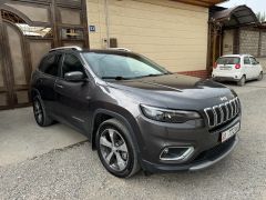 Photo of the vehicle Jeep Cherokee