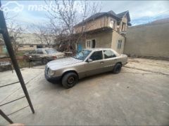 Photo of the vehicle Mercedes-Benz W124