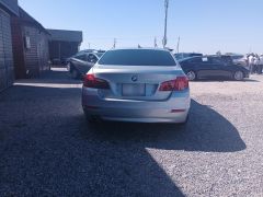 Photo of the vehicle BMW 5 Series