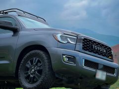 Сүрөт унаа Toyota Sequoia