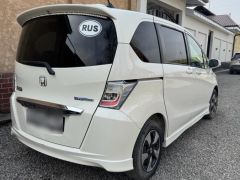 Сүрөт унаа Honda Freed