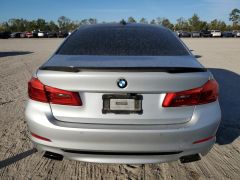 Photo of the vehicle BMW 5 Series