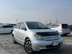 Фото авто Toyota Ist