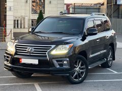 Photo of the vehicle Lexus LX